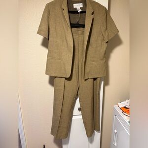 Sag Harbor Women's Beige Short Sleeve Blazer and Pants Suit Set